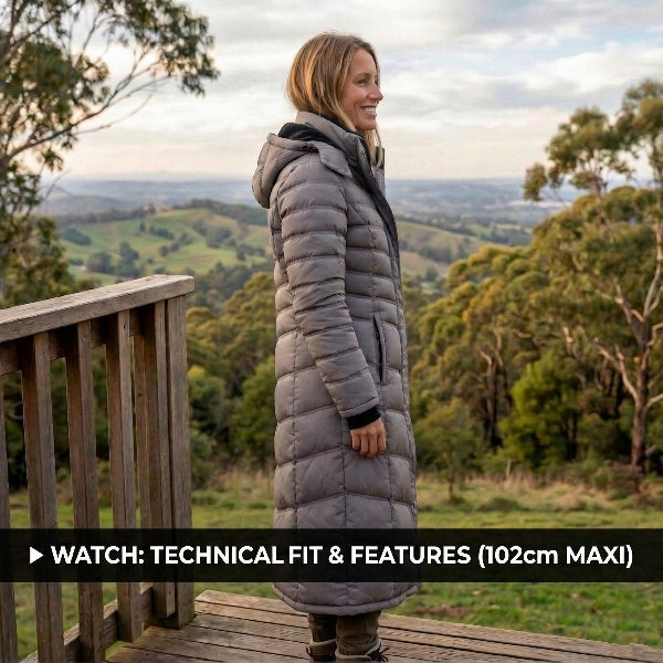 Verified customer review and real-world demonstration of the ELORA 7620 technical 102cm Maxi-length shield. A try-on showcasing the true fit, heavyweight vegan down warmth, and technical winter protection designed by our NYC experts since 1992. Video review of ELORA 7620 Maxi Puffer showing technical fleece lining and storm cuffs.